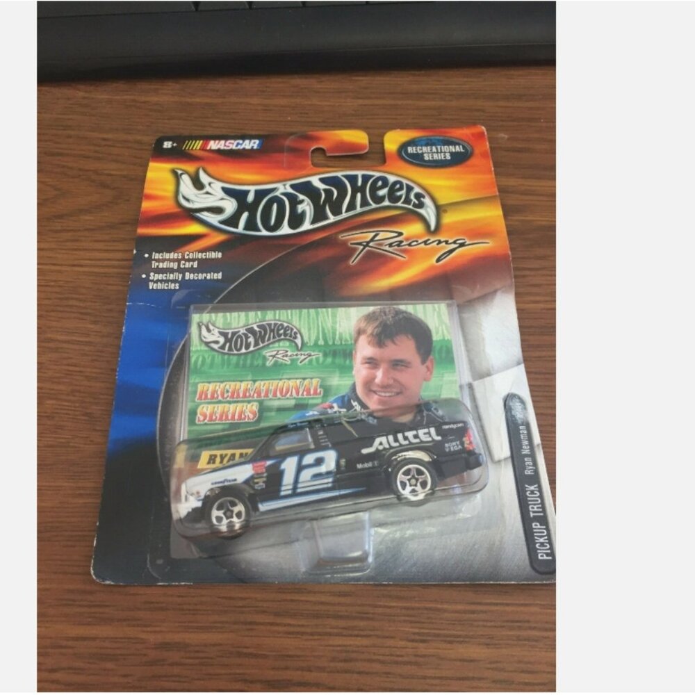 NEW Hot Wheels Nascar Ryan Newman Pickup Truck